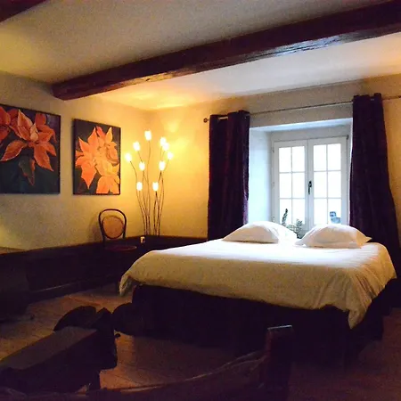 Holiday Home In Bi Vre With Terrace, Cleaning Included Bievre