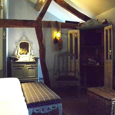 Holiday home Holiday Home In Bi Vre With Terrace, Cleaning Included